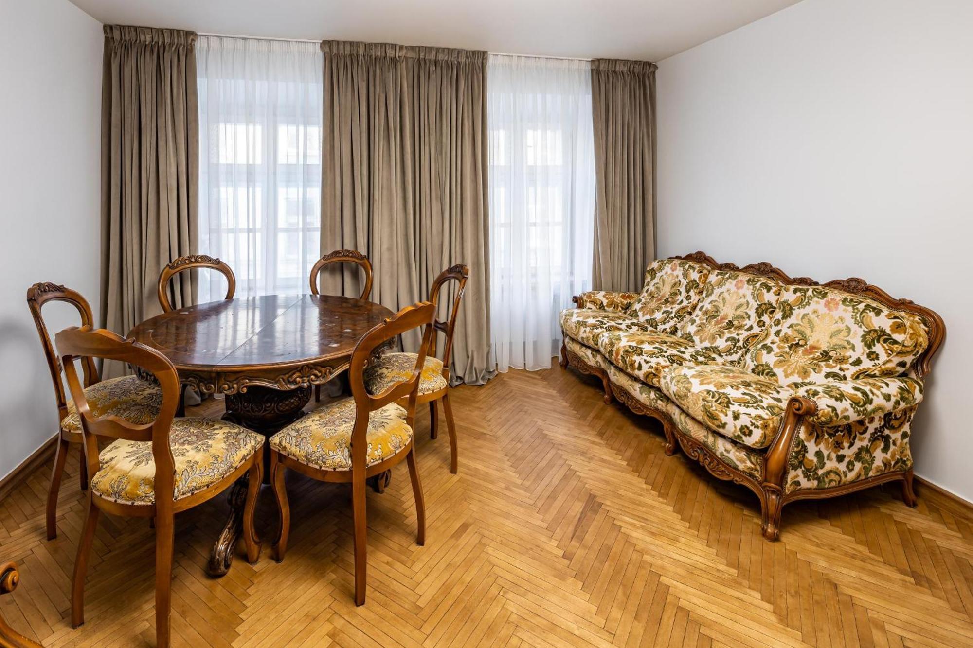 Romari Apartment Вірменська Lvov Exteriér fotografie